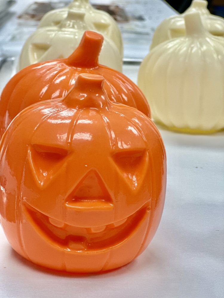 CHAMBERLAINS CHOCOLATE FACTORY AND CAFE 324 Photos & 21 Reviews