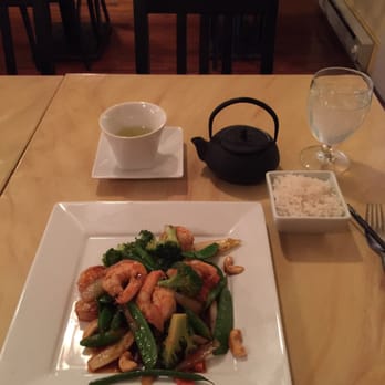 Narin Thai - E31 Cashew appetizer with seafood - Thai Near Me - Newton, New Jersey Narin Thai - E31 Cashew appetizer with seafood - Thai Near Me - Newton, New Jersey