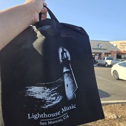 Spend $50 and get a free tote! Spend $50 and get a free tote!