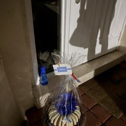 Cake left outside Cake left outside