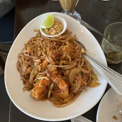 Pho Viet Hoa - Pad Thai with shrimp