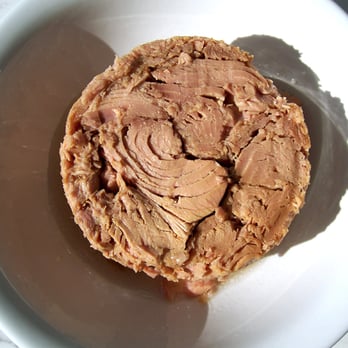 Migros - Thunfisch aus der Dose: Der angenehme Begleiter zu den Bohnen - Grocery Near Me - Schaffhausen, SH
