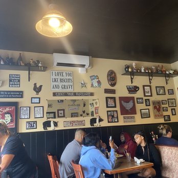Patty's Off-Center Cafe - Ambience is fun and homey - Breakfast & Brunch Near Me - Salem, Oregon Patty's Off-Center Cafe - Ambience is fun and homey - Breakfast & Brunch Near Me - Salem, Oregon
