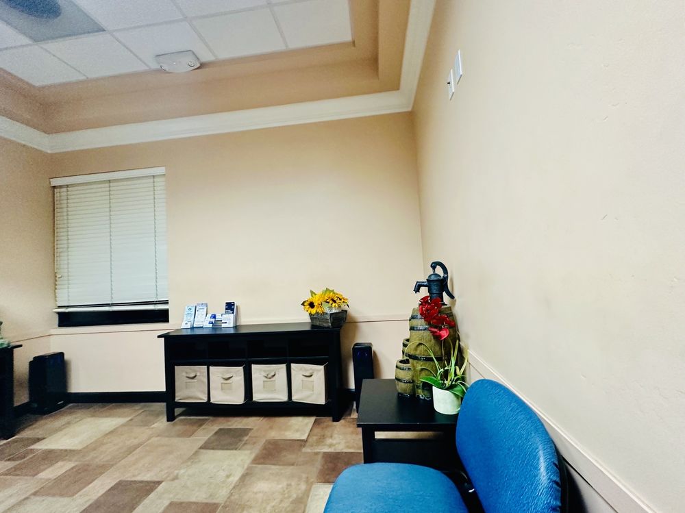 SENDAS URGENT CARE Updated September 2024 17 Photos & 110 Reviews 9450 Ming Ave