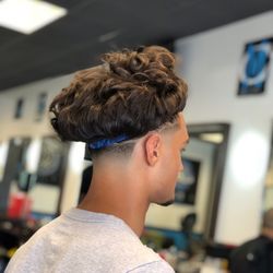 Blend Kings Barbershop - Blow out with long hair