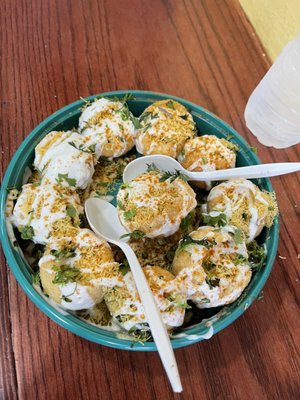 Tong Restaurant টং রেষ্টুরেন্ট by null