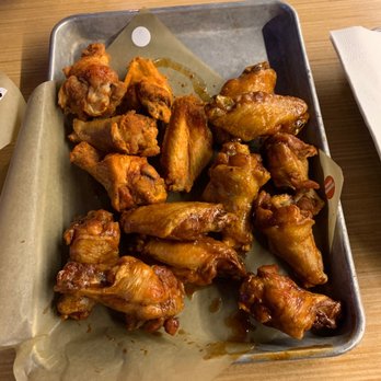 Buffalo Wild Wings - Mango Habanero, Honey bbq, Dry Buffalo. - Chicken Wings Near Me - Killeen, Texas Buffalo Wild Wings - Mango Habanero, Honey bbq, Dry Buffalo. - Chicken Wings Near Me - Killeen, Texas