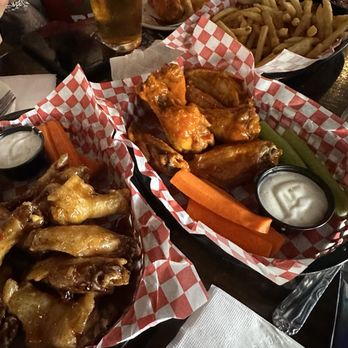 Buckley's In Belltown - Beers, chicken wings, and fries - American Near Me - Seattle, Washington Buckley's In Belltown - Beers, chicken wings, and fries - American Near Me - Seattle, Washington