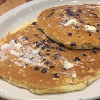 Le Peep - Pancakes with granola and chocolate chips - Breakfast & Brunch Near Me - Nashville, Tennessee