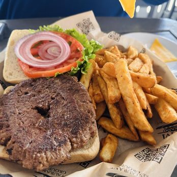 Dixie Fish Co - 8 oz. Angus Burger - Seafood Near Me - Fort Myers Beach, Florida Dixie Fish Co - 8 oz. Angus Burger - Seafood Near Me - Fort Myers Beach, Florida
