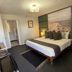 El Trovatore Motel