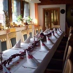 Landgasthaus Battweiler Hof - Bring the whole family. / Bring die ganze Familie mit.