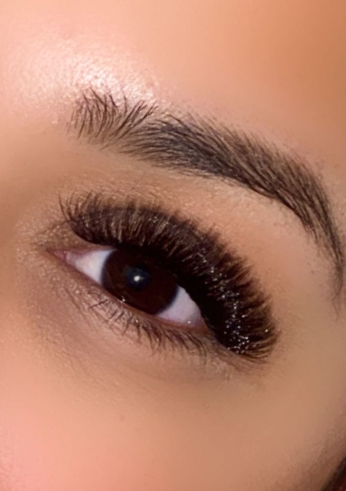 Lashes by Normajean Logo