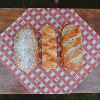 La Vene - Variedades de pan recién horneado / Just baked breads - Delis Near Me - Mendoza, M La Vene - Variedades de pan recién horneado / Just baked breads - Delis Near Me - Mendoza, M