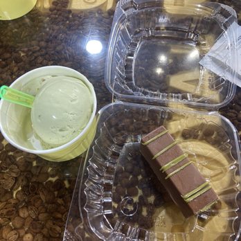 Royal Roastery - Houston - Coffee Roasteries Near Me - Houston, Texas Royal Roastery - Houston - Coffee Roasteries Near Me - Houston, Texas