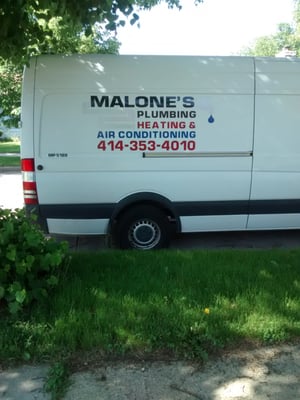 Malone's Plumbing & Heating Logo