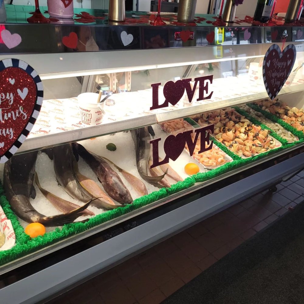 Pinchers - Fresh seafood on premises - Seafood Near Me - Naples, Florida Pinchers - Fresh seafood on premises - Seafood Near Me - Naples, Florida