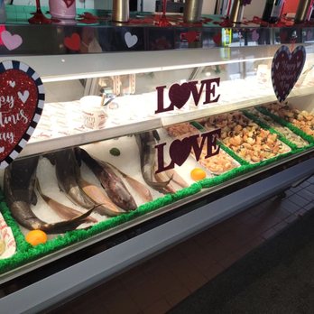 Pinchers - Fresh seafood on premises - Seafood Near Me - Naples, Florida
