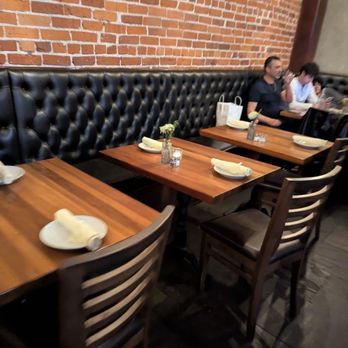 Della Terra Restaurant - Tablea - Italian Near Me - Los Angeles, California