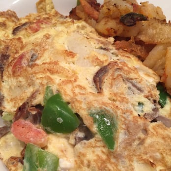 Paradise Diner - Delicious Greek omelet with gyro meat and feta - Breakfast & Brunch Near Me - Fredericksburg, Virginia Paradise Diner - Delicious Greek omelet with gyro meat and feta - Breakfast & Brunch Near Me - Fredericksburg, Virginia