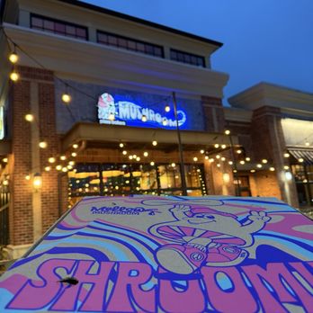 Mellow Mushroom - Midlothian - Pizza Near Me - Midlothian, Virginia