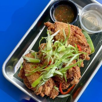 Señor Sisig - Crispy Sinigang Chicken Wings w/ tamarind + vinegar dipping sauce (6 pc - $17) - Mexican Near Me - San Francisco, California Señor Sisig - Crispy Sinigang Chicken Wings w/ tamarind + vinegar dipping sauce (6 pc - $17) - Mexican Near Me - San Francisco, California