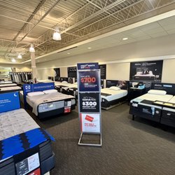 Mattress Firm Outlet - Addison Walk - Entrance