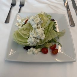 Wedge salad-- no bacon.