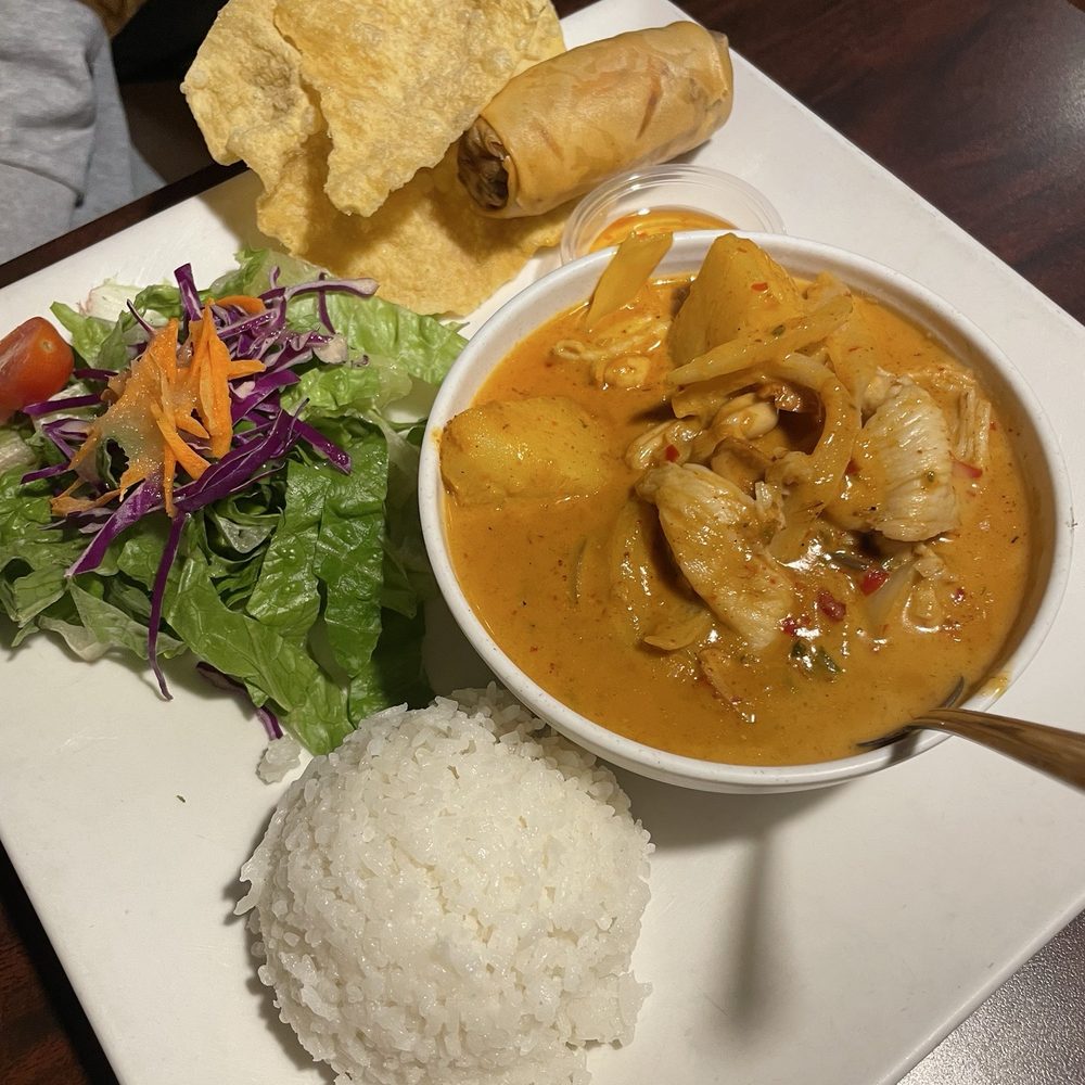 LucKi Thai Bistro - Thai Near Me - Las Vegas, Nevada LucKi Thai Bistro - Thai Near Me - Las Vegas, Nevada