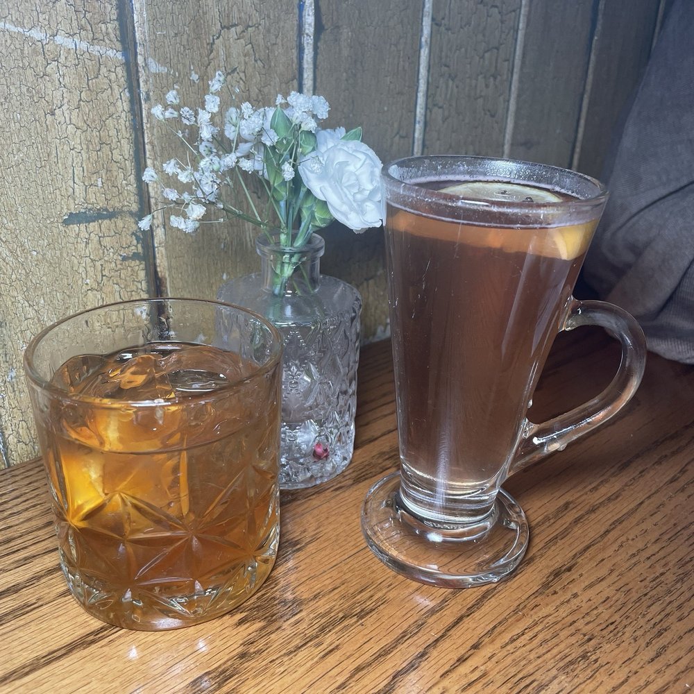 House Old Fashion & Hot Toddy House Old Fashion & Hot Toddy