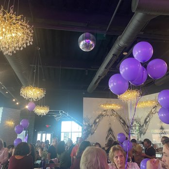 526 Main Dueling Piano Bar - purple balloons in the air - American Near Me - Royal Oak, Michigan 526 Main Dueling Piano Bar - purple balloons in the air - American Near Me - Royal Oak, Michigan