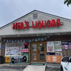 Neil’s Liquors