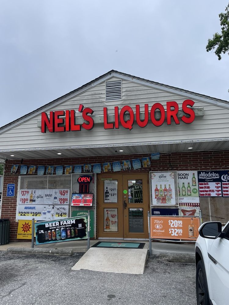 Neil’s Liquors Logo