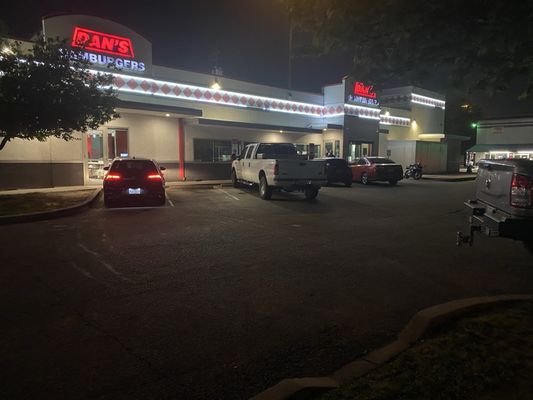 Dan's Hamburgers by null