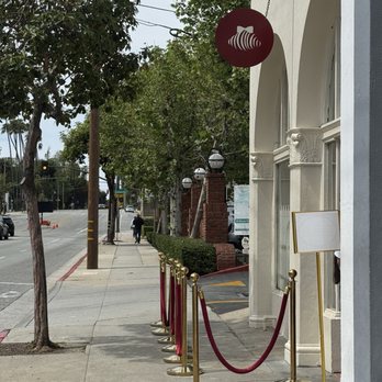 Salted Butter - Outside view.. very short line inside (thank goodness) - Desserts Near Me - Pasadena, California