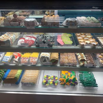 Southern Paws - Variety of dog biscuits & treats - Pet Stores Near Me - New Orleans, Louisiana Southern Paws - Variety of dog biscuits & treats - Pet Stores Near Me - New Orleans, Louisiana