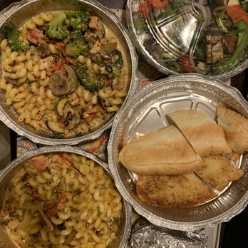 Pasta Palazzo - Cavatappi Pollo, Vegetariano Salad, Mac and Cheese, Garlic Bread - Italian Near Me - Chicago, Illinois Pasta Palazzo - Cavatappi Pollo, Vegetariano Salad, Mac and Cheese, Garlic Bread - Italian Near Me - Chicago, Illinois