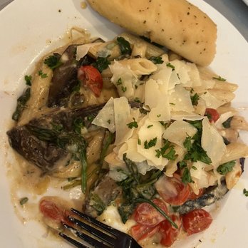 Bistro 804 - Vegetable fettuccine - Comfort Food Near Me - Richmond, Virginia