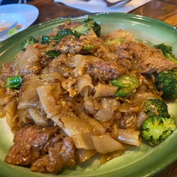 Sup Thai Kitchen  - Pad See-Ew - Thai Near Me - Fresh Meadows, New York