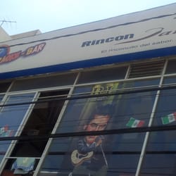 Rincón Jarocho - Justo en la esquina, segundo piso!