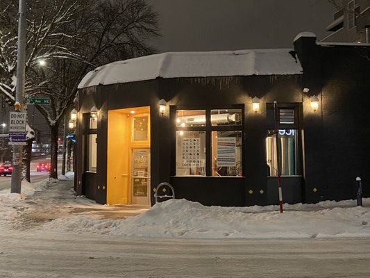 Ladd & Lass Brewing by null