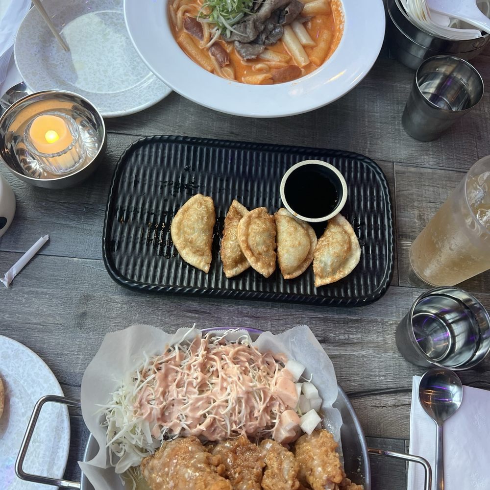 Urban Pocha - Rosé Tteokbokki, gyoza and honey garlic chicken - Korean Near Me - Pasadena, California Urban Pocha - Rosé Tteokbokki, gyoza and honey garlic chicken - Korean Near Me - Pasadena, California