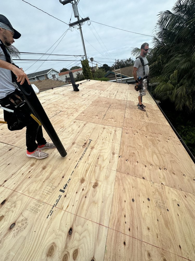 Slide of Diamond In The Sky Roofing