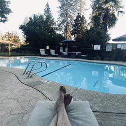 Ponderosa Gardens Motel - Pool area