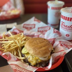 Freddy's Frozen Custard & Steakburgers
