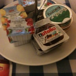 Les Ecrins - More of the options for breakfast.