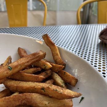 Claim 52 Kitchen - Hand-Cut Fries - Gastropubs Near Me - Eugene, Oregon