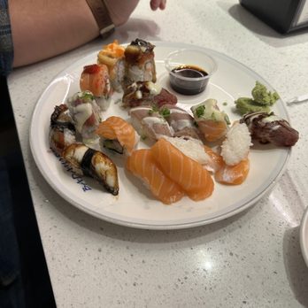 OraOra Sushi Buffet - Assortment from the buffet - Sushi Bars Near Me - Duluth, Georgia OraOra Sushi Buffet - Assortment from the buffet - Sushi Bars Near Me - Duluth, Georgia