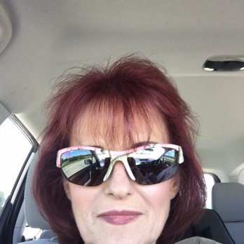Pizza Hut - a woman wearing sunglasses in a car - Pizza Near Me - Sapulpa, Oklahoma Pizza Hut - a woman wearing sunglasses in a car - Pizza Near Me - Sapulpa, Oklahoma
