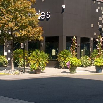 Mosaic - Shopping Centers Near Me - Fairfax, Virginia